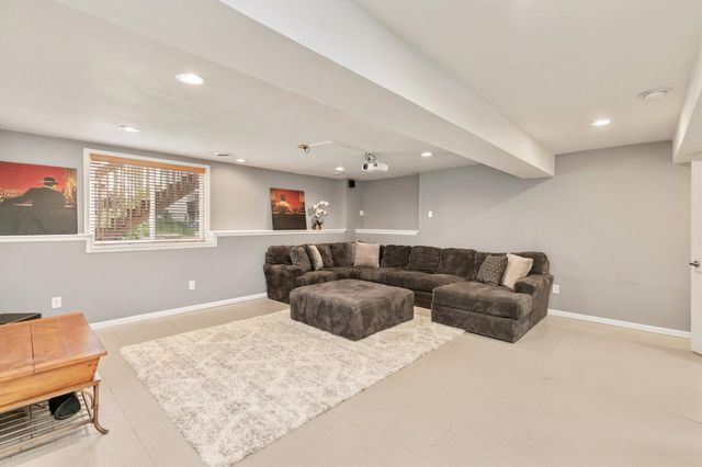 675 SE Ashton Court, Waukee, IA 50263