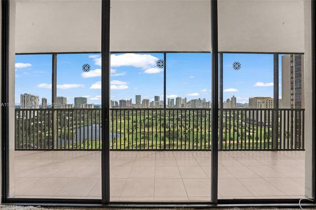 20301 W Country Club Dr 1826, Aventura, FL 33180