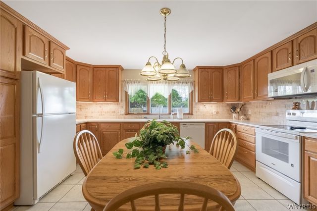 291 Macarthur Drive, Amherst, NY 14221