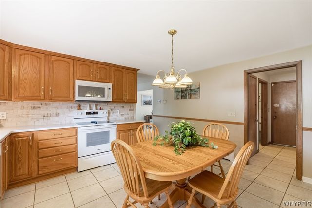 291 Macarthur Drive, Amherst, NY 14221
