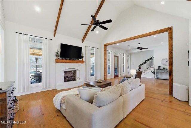 127 Crossview Place, Brandon, MS 39047