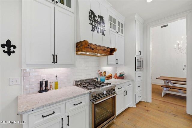 127 Crossview Place, Brandon, MS 39047