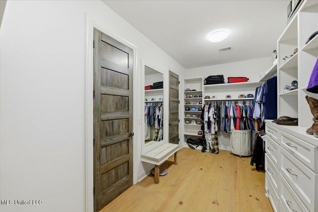 127 Crossview Place, Brandon, MS 39047