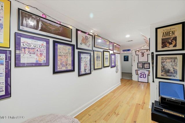 127 Crossview Place, Brandon, MS 39047