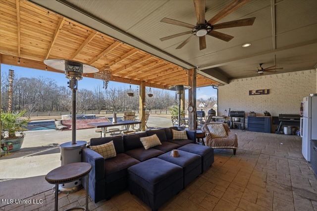 127 Crossview Place, Brandon, MS 39047