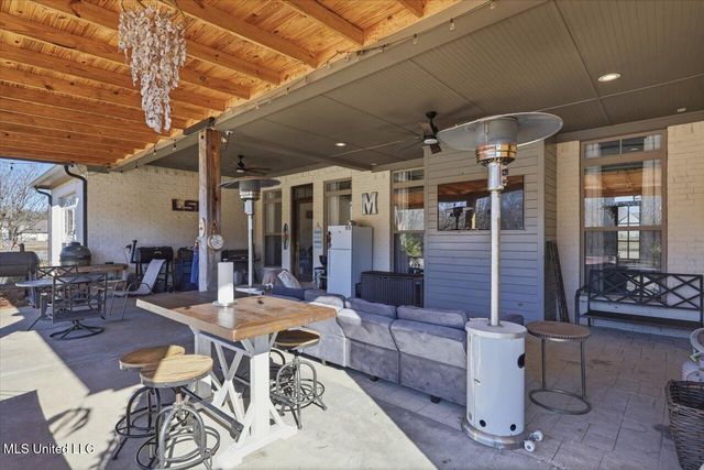 127 Crossview Place, Brandon, MS 39047