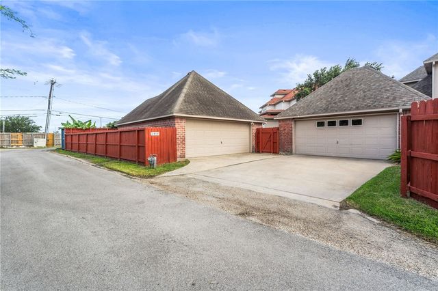 5418 Hulen Dr, Corpus Christi, TX 78413