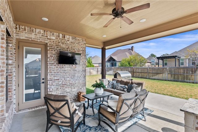 3206 Rose Hill Lane, Bryan, TX 77808