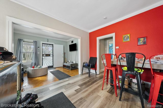 15560 La Salle Boulevard, Detroit, MI 48238