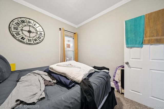 15560 La Salle Boulevard, Detroit, MI 48238