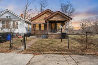 15560 La Salle Boulevard, Detroit, MI 48238