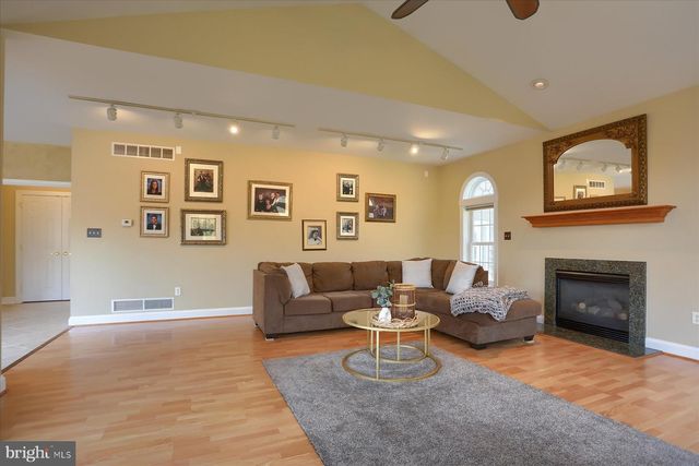 1363 MACTON RD, Street, MD 21154