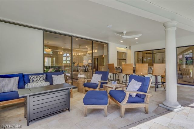 1325 Kings WAY, Naples, FL 34104