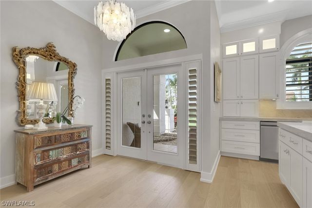 1325 Kings WAY, Naples, FL 34104