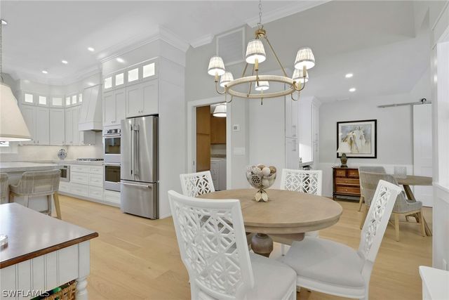 1325 Kings WAY, Naples, FL 34104