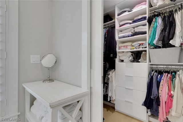 1325 Kings WAY, Naples, FL 34104