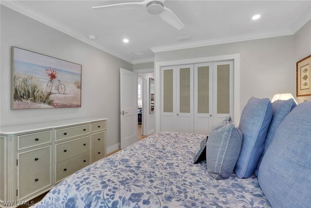 1325 Kings WAY, Naples, FL 34104