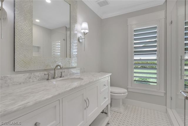 1325 Kings WAY, Naples, FL 34104