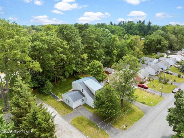 1 Stewart Street, Colonie, NY 12205