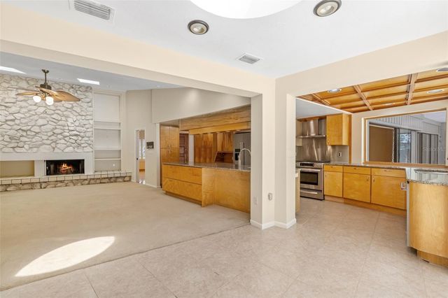 2345 NW 14TH PLACE, Gainesville, FL 32605