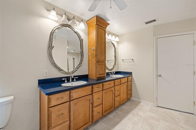 2345 NW 14TH PLACE, Gainesville, FL 32605