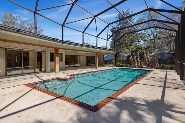 2345 NW 14TH PLACE, Gainesville, FL 32605