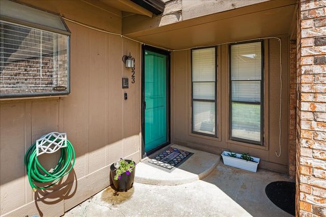 9323 S Hudson Avenue, Oklahoma City, OK 73139