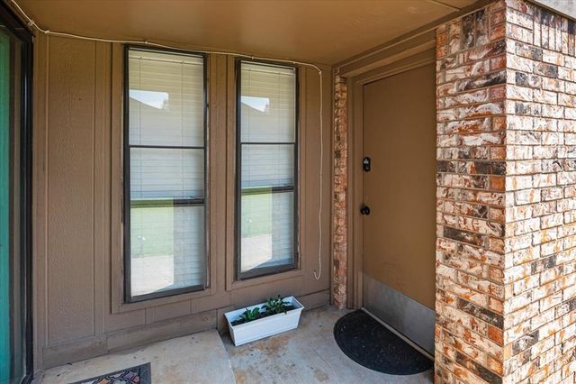 9323 S Hudson Avenue, Oklahoma City, OK 73139