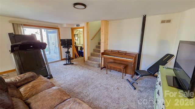 28 Sweetbriar Court, Asheville, NC 28803