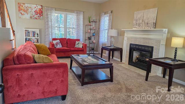 28 Sweetbriar Court, Asheville, NC 28803