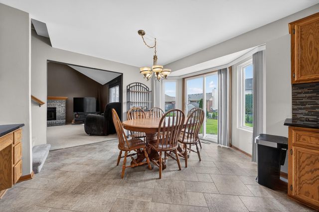 49132 Stratford Drive, Chesterfield Twp, MI 48047
