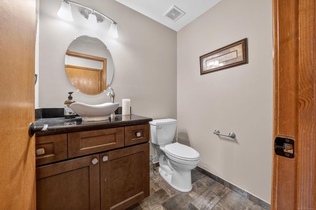 49132 Stratford Drive, Chesterfield Twp, MI 48047