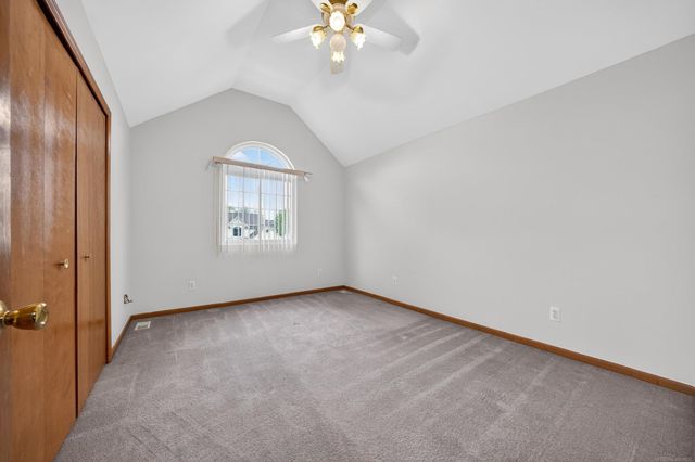 49132 Stratford Drive, Chesterfield Twp, MI 48047