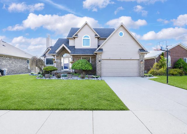 49132 Stratford Drive, Chesterfield Twp, MI 48047
