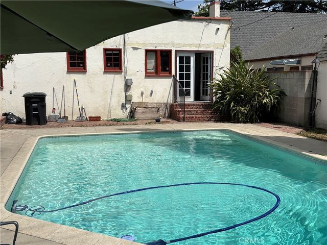 1367 Cleveland, Glendale, CA 91202