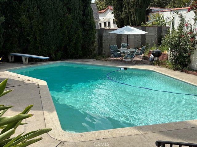 1367 Cleveland, Glendale, CA 91202