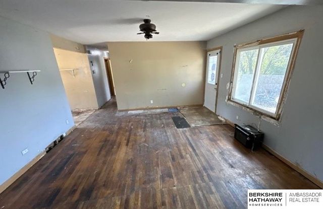 3911 Gertrude Terrace, Bellevue, NE 68147