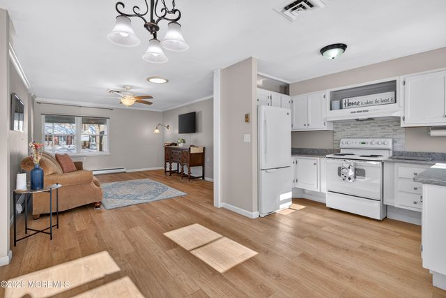 116A Buckingham Drive, Lakewood, NJ 08701