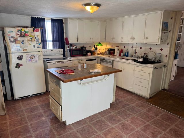 2456 Route 5, Derby, VT 05829