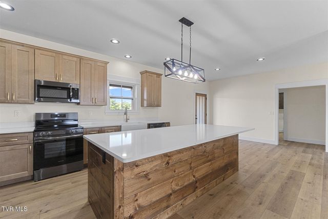 4205 John Graham Road, Greeneville, TN 37745