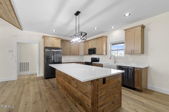 4205 John Graham Road, Greeneville, TN 37745