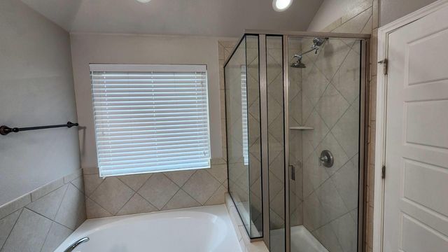 256 Pebble Creek LN, Buda, TX 78610