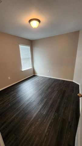 256 Pebble Creek LN, Buda, TX 78610