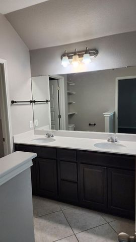 256 Pebble Creek LN, Buda, TX 78610