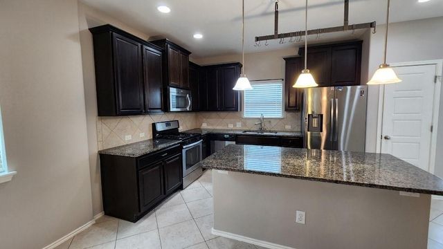 256 Pebble Creek LN, Buda, TX 78610
