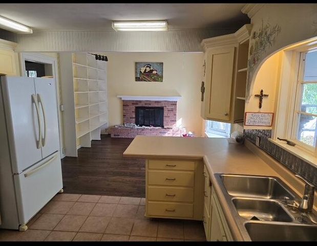 36 E Alden Street, Coldwater, MI 49036