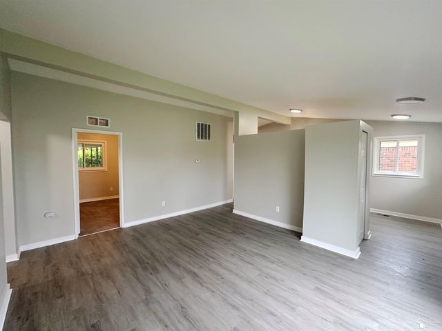 29219 York Street, Inkster, MI 48141