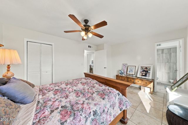 2158 E CLAIRE Drive, Phoenix, AZ 85022