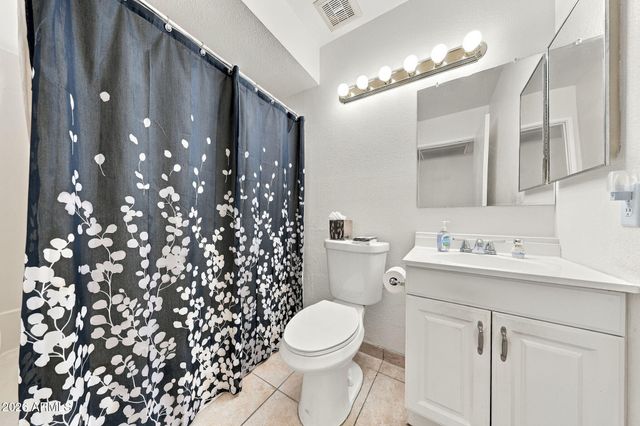 2158 E CLAIRE Drive, Phoenix, AZ 85022