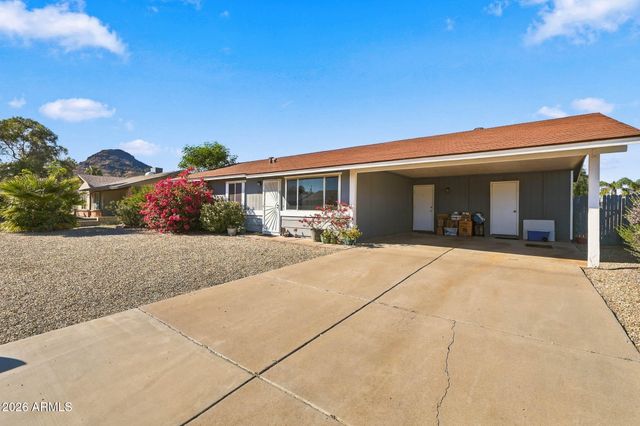 2158 E CLAIRE Drive, Phoenix, AZ 85022